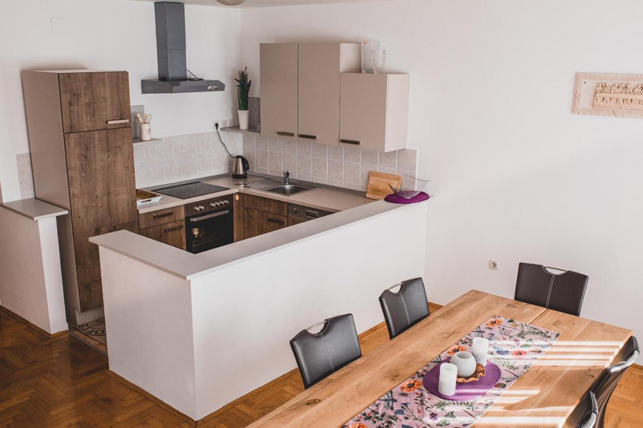 Helles 3 Schlafzimmer Apartment Zwischen Zagreb Zentrum & Natur Exterior foto